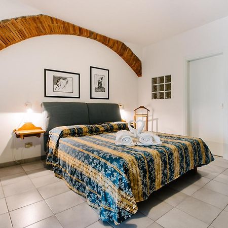 Agriturismo Casa Andreina カスティリオーネ・デッラ・ペスカーイア エクステリア 写真