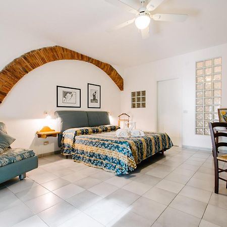 Agriturismo Casa Andreina カスティリオーネ・デッラ・ペスカーイア エクステリア 写真
