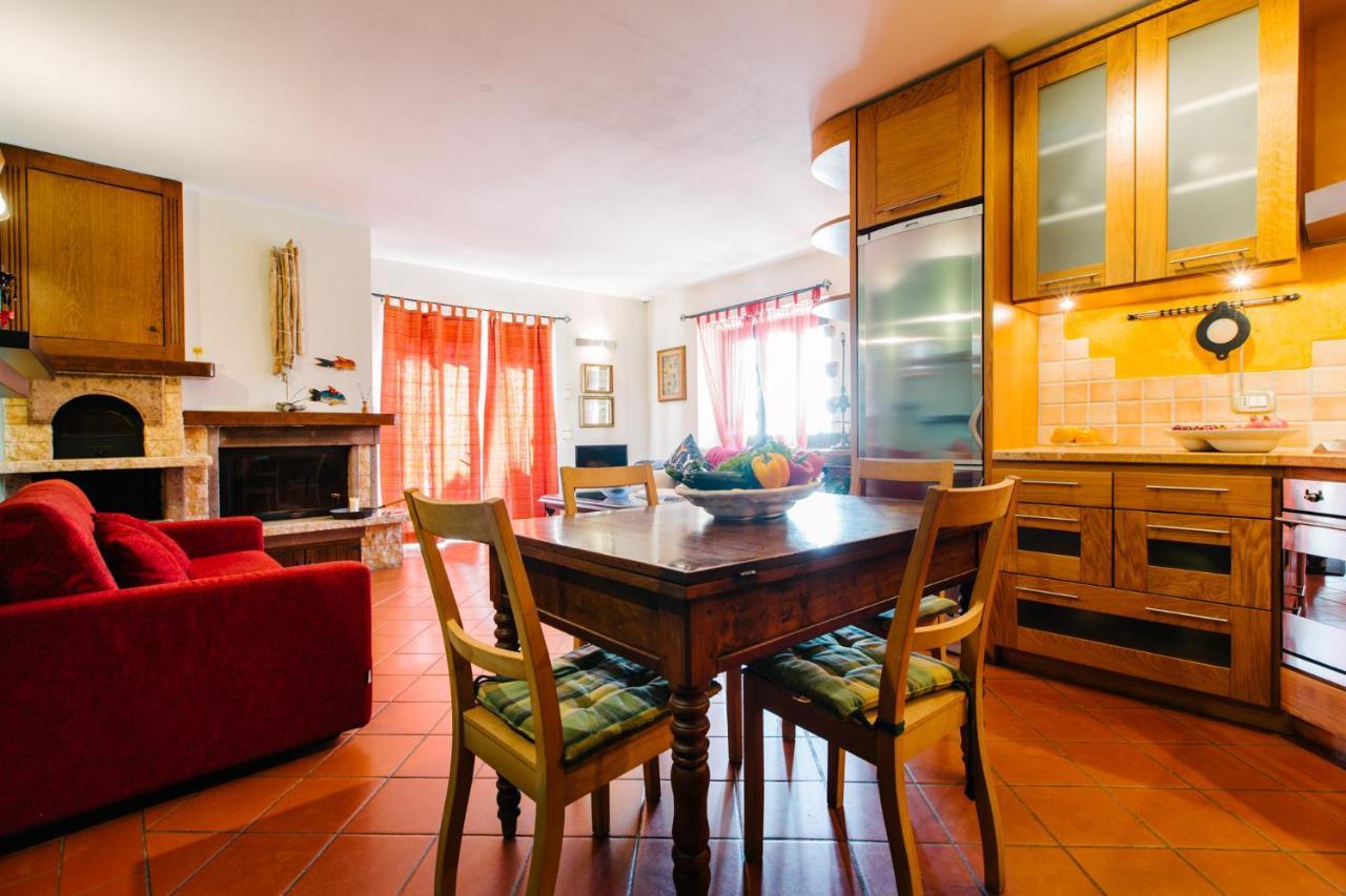 Agriturismo Casa Andreina カスティリオーネ・デッラ・ペスカーイア エクステリア 写真