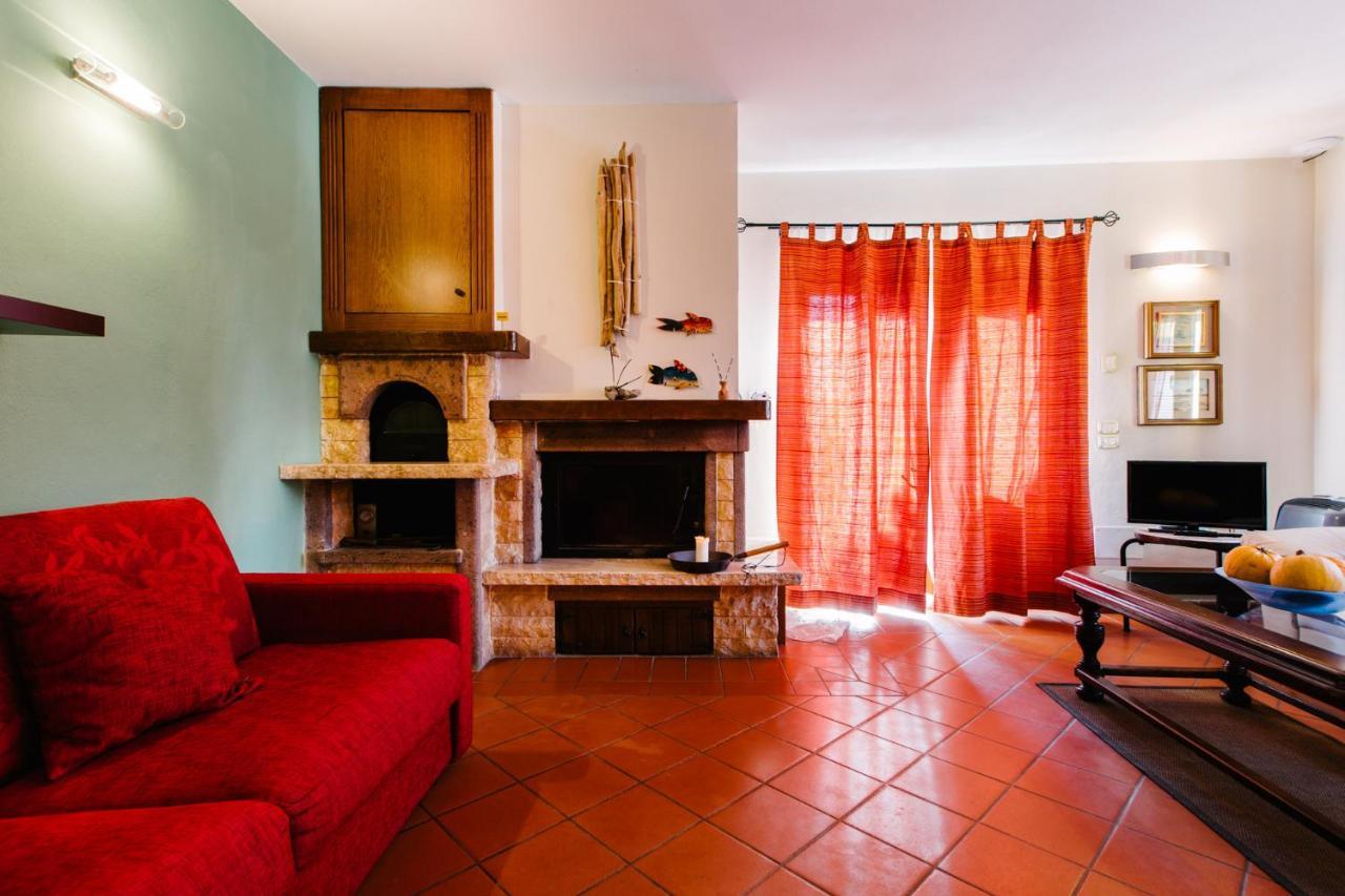 Agriturismo Casa Andreina カスティリオーネ・デッラ・ペスカーイア エクステリア 写真