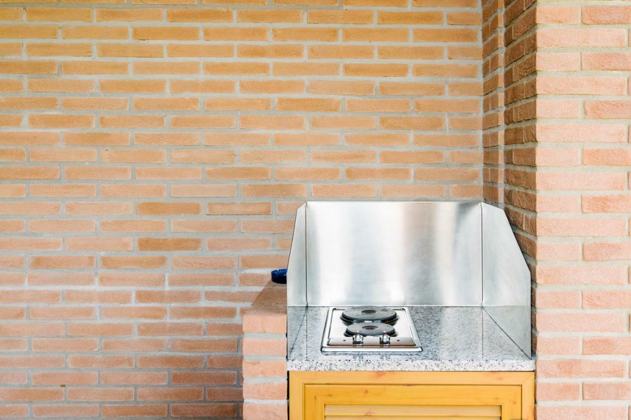 Agriturismo Casa Andreina カスティリオーネ・デッラ・ペスカーイア エクステリア 写真