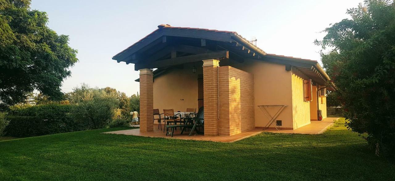 Agriturismo Casa Andreina カスティリオーネ・デッラ・ペスカーイア エクステリア 写真