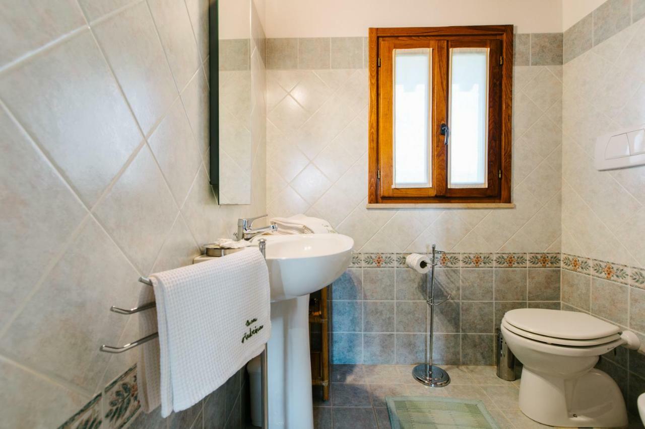 Agriturismo Casa Andreina カスティリオーネ・デッラ・ペスカーイア エクステリア 写真